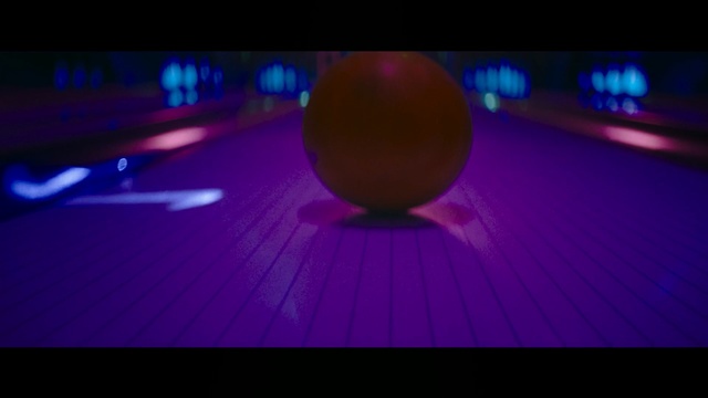 Video Reference: blue, purple, light, violet, billiard ball, lighting, entertainment, darkness, magenta, computer wallpaper