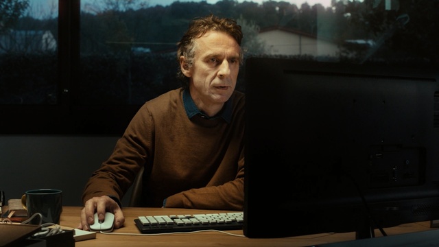 Video Reference: electronic device, technology, darkness, night, Person