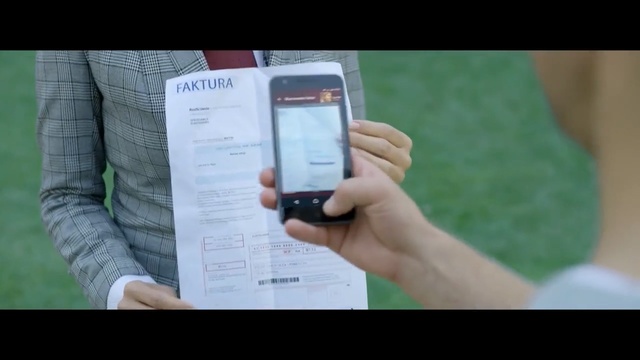 Video Reference: Gadget, Mobile phone, Smartphone, Portable communications device, Communication Device, Electronic device, Technology, Text, Hand, Finger