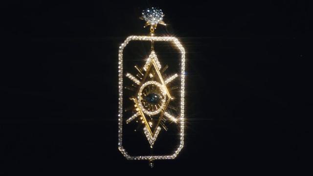 Video Reference: Lighting, Font, Diamond, Fashion accessory, Darkness, Jewellery, Animation, Locket