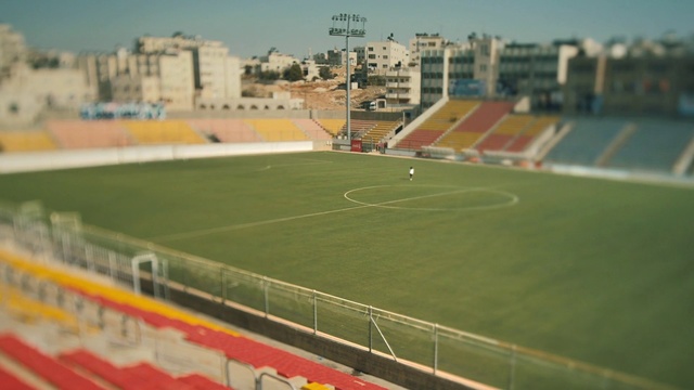 Video Reference: Stadium, Sport venue, Arena, Grass, Soccer-specific stadium, Team sport, Artificial turf, Player, Sports, Atmosphere