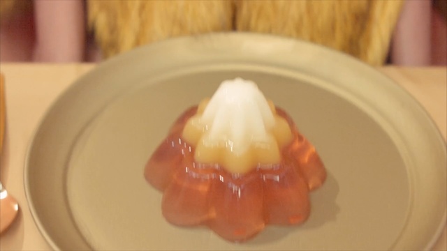 Video Reference: dish, cuisine, dessert, food, dim sum, chinese food