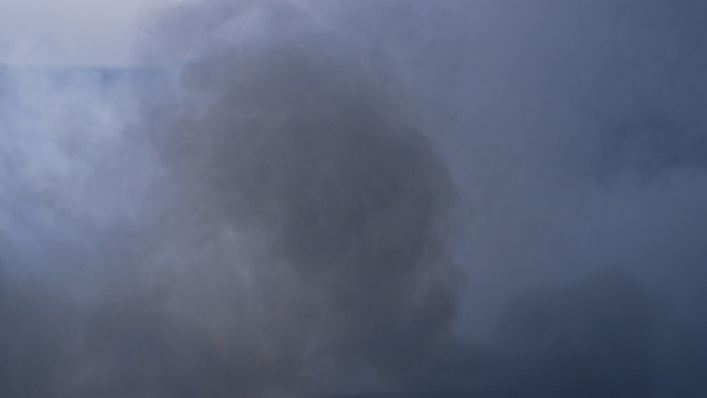 Video Reference: sky, cloud, atmosphere, mist, cumulus, daytime, geological phenomenon, meteorological phenomenon, fog, storm