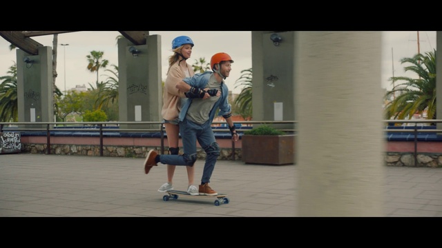 Video Reference: Skateboard, Skateboarding Equipment, Longboard, Skateboarding, Skateboarder, Longboarding, Boardsport, Freebord, Recreation, Sports equipment