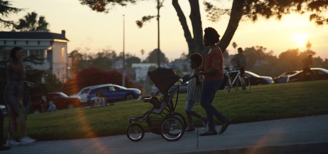 Video Reference: Bicycle, Mode of transport, Product, Vehicle, Cycling, Sky, Snapshot, Freestyle bmx, Recreation, Bicycle motocross