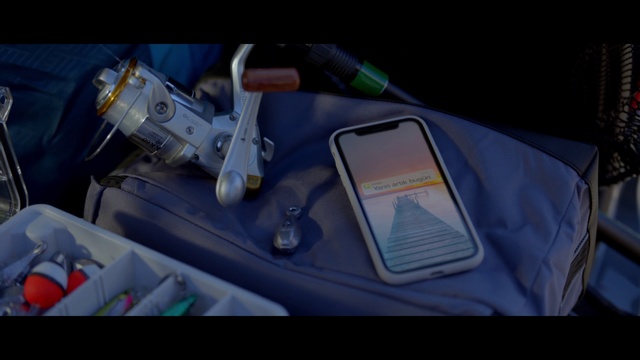 Video Reference: Technology, Baggage, Photography, Electronics, Electronic device, Bag, Gadget