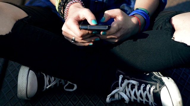 Video Reference: Arm, Hand, Footwear, Shoe, Games, Finger, Wrist, Nail, Recreation, Elbow