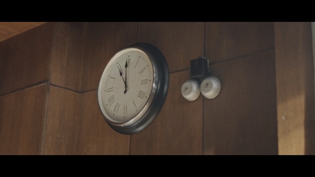 Video Reference: Clock, Circle, Home accessories, Still life photography, Gauge, Wall clock, Measuring instrument, Photography, Interior design, Metal