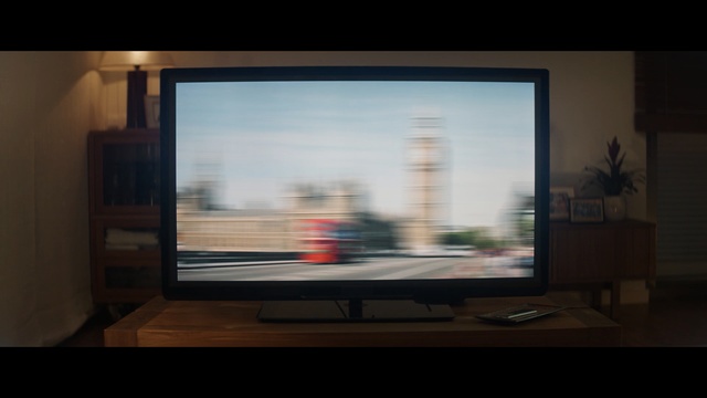 Video Reference: Sky, Display device, Media, Screen, Television, Technology, Backlighting, Electronic device, Room, Television set