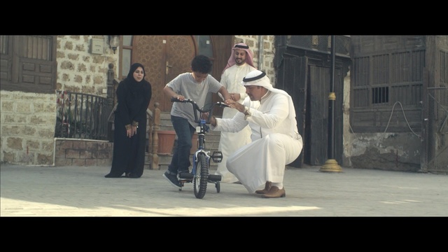 Video Reference: photograph, woman, bride, interaction, wedding, temple, screenshot, groom, ceremony, girl, Person