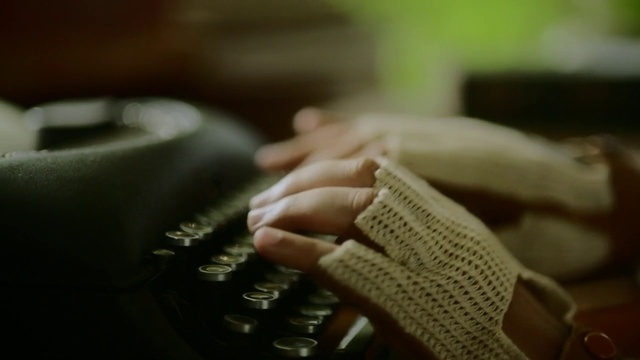 Video Reference: Nail, Hand, Finger, Close-up, Photography, Macro photography, Office equipment, Electronics, Typewriter, Thumb