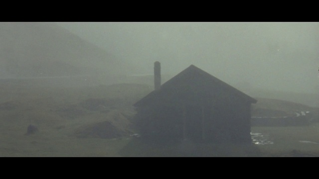 Video Reference: Mist, Atmospheric phenomenon, Haze, Fog, Sky, Atmosphere, Morning, Cloud, Highland, Architecture