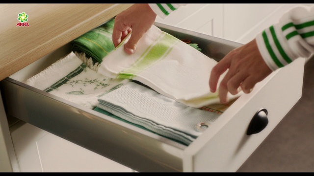 Video Reference: Hand, Recipe, Electronic device, Office supplies, Nail, Service, Human leg, Gadget, Font, Paper