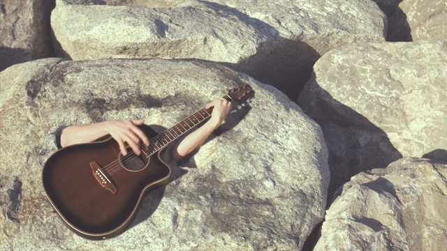 Video Reference: rock, guitar, musical instrument, plucked string instruments, string instrument, acoustic guitar, electric guitar