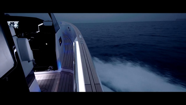 Video Reference: Yacht, Luxury yacht, Boat, Water transportation, Vehicle, Speedboat, Naval architecture, Sea, Ship, Watercraft