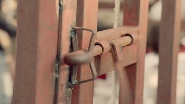 Video Reference: Product, Wood, Door handle, Metal