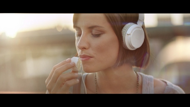 Video Reference: face, skin, human hair color, nose, beauty, chin, cheek, girl, ear, lip, Person