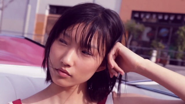 Video Reference: Hair, Face, Hairstyle, Black hair, Bangs, Beauty, Forehead, Japanese idol, Chin, Snapshot