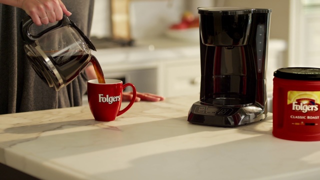 Video Reference: Cup, Drink, Small appliance