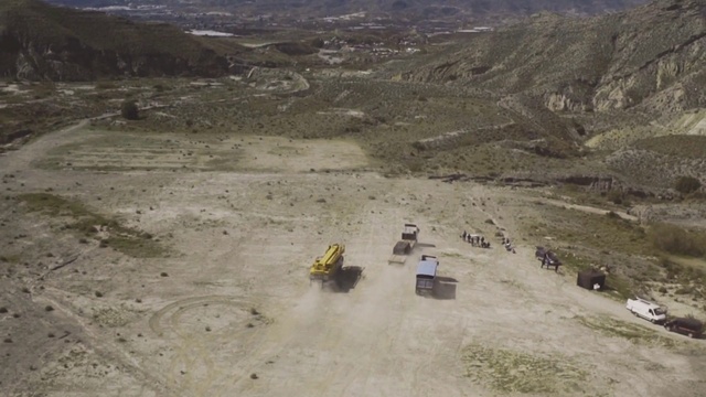 Video Reference: Geological phenomenon, Mining, Quarry, Geology, Soil, Wadi, Sand, Mountain, Mountain pass, Road