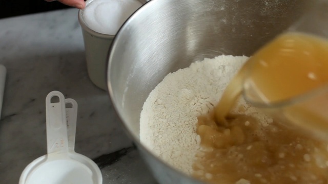 Video Reference: Food, Dish, Ingredient, Cuisine, Flour, Wheat flour, Recipe, Cooking, Powder, Person