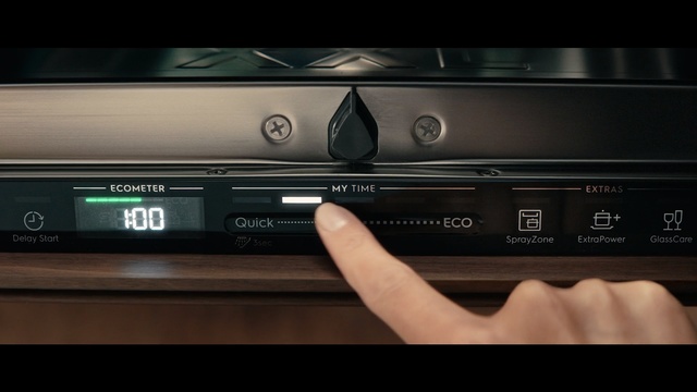 Video Reference: Electronics, Technology, Electronic device, Audio equipment, Media player, Audio receiver, Cd player, Videocassette recorder, Dvd recorder, Dvd player