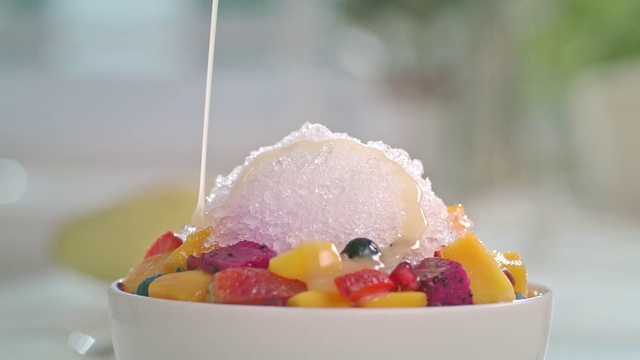 Video Reference: Food, Tableware, Fruit, Ingredient, Plant, Natural foods, Cuisine, Recipe, Dish, Liquid