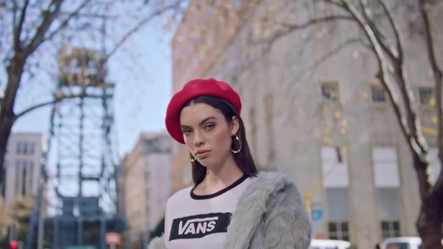 Video Reference: Street fashion, Fashion, Snapshot, Beanie, Fur, Cap, Lip, Headgear, Fashion accessory, Knit cap
