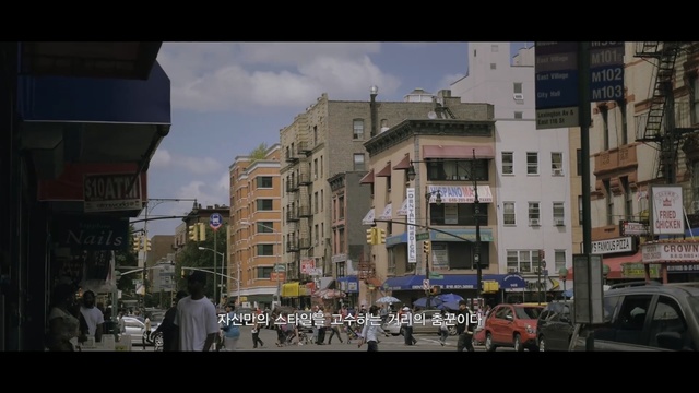 Video Reference: city, urban area, sky, town, neighbourhood, street, metropolis, metropolitan area, building, road