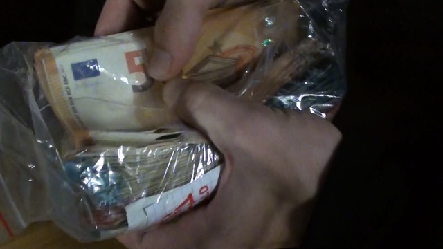 Video Reference: Water, Plastic wrap, Hand, Plastic bag, Finger, Plastic