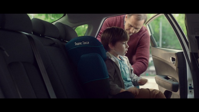 Video Reference: Vehicle door, Motor vehicle, Car seat, Vehicle, Car seat cover, Car, Family car, Automotive design, Mode of transport, Driving