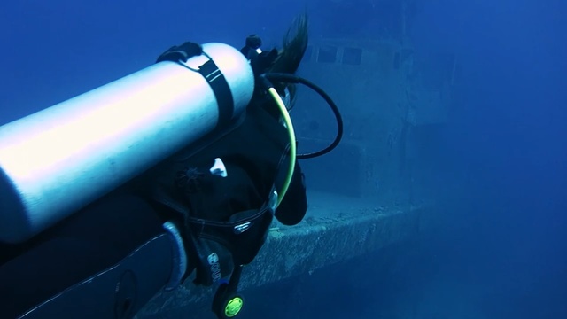 Video Reference: scuba diver, aqualung, diver, explorer