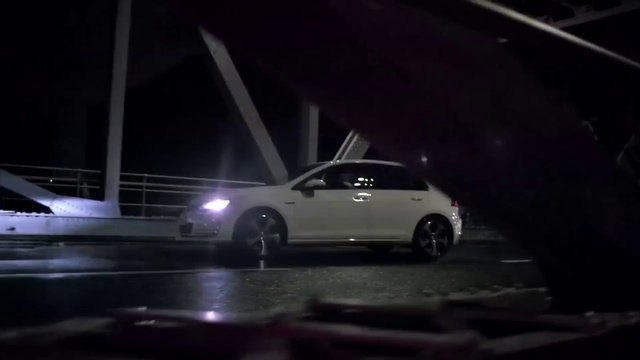 Video Reference: Land vehicle, Vehicle, Car, Automotive design, Wheel, Mid-size car, Luxury vehicle, Rim, Personal luxury car, Automotive exterior