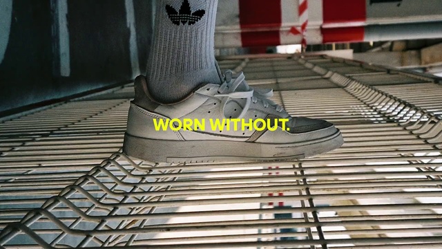 Video Reference: Footwear, Shoe, Technology, Architecture, Roof, Athletic shoe, Composite material, Metal