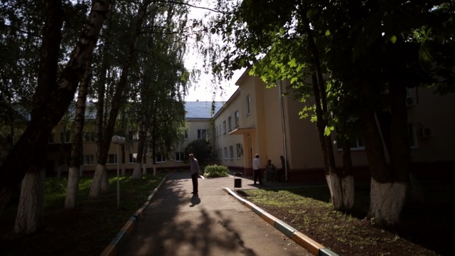 Video Reference: Nature, Neighbourhood, Residential area, Road, Town, Light, Tree, Lane, Street, Morning, Person