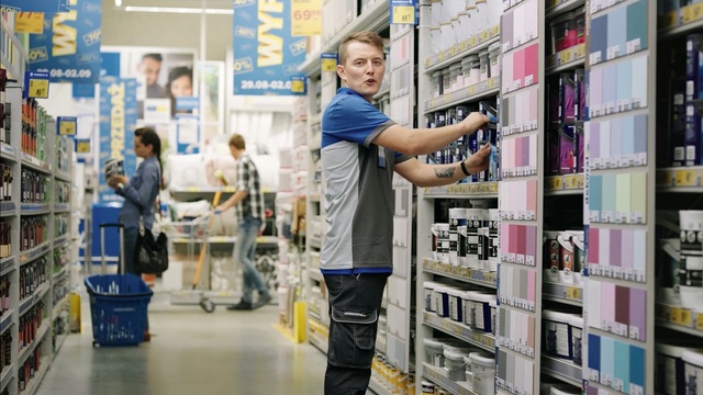 Video Reference: Product, Retail, Building, Customer, Electronics, Inventory, Warehouseman, Person