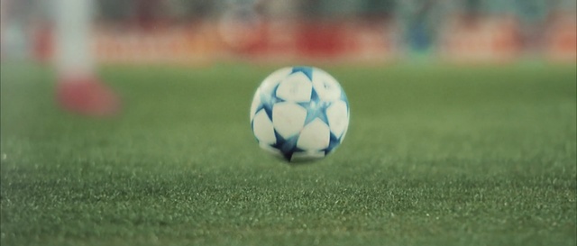 Video Reference: football, grass, green, ball, ball, player, ball game, lawn, sports, pallone