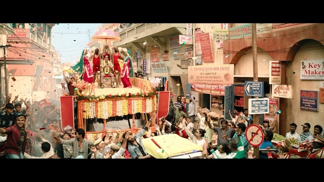 Video Reference: Crowd, Bazaar, Event, Street, City, Tourism