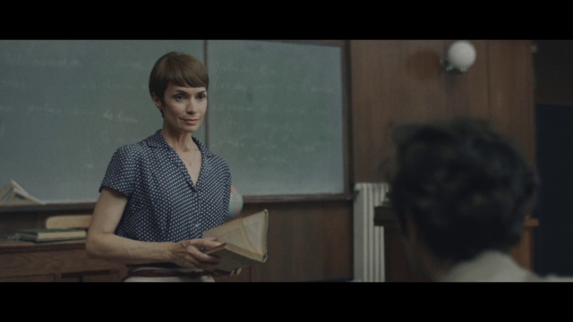 Video Reference: Photograph, Facial expression, Sitting, Conversation, Head, Snapshot, Fun, Screenshot, Human, Arm