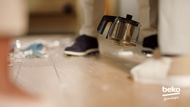 Video Reference: Eyebrow, Musical instrument, Fluid, Wood, Finger, Eyelash, Metal, Hardwood, Jewellery, Fashion accessory