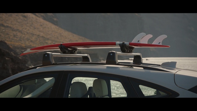 Video Reference: Automotive exterior, Roof rack, Vehicle, Automotive carrying rack, Auto part, Mode of transport, Car, Luxury vehicle, Automotive luggage rack, Windshield