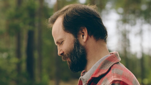 Video Reference: Hair, Facial hair, Beard, Moustache, Chin, Hairstyle, Human, Forehead, Photography, Ear
