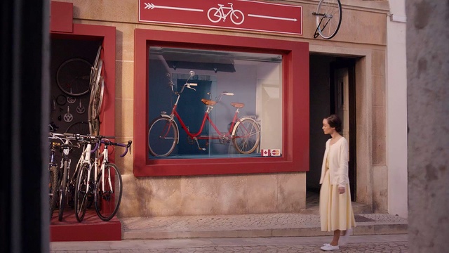 Video Reference: Display window, Bicycle, Vehicle, Building, Door