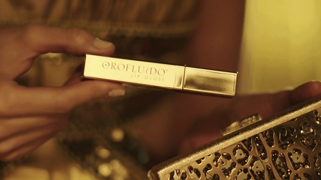 Video Reference: close up, finger, font, metal