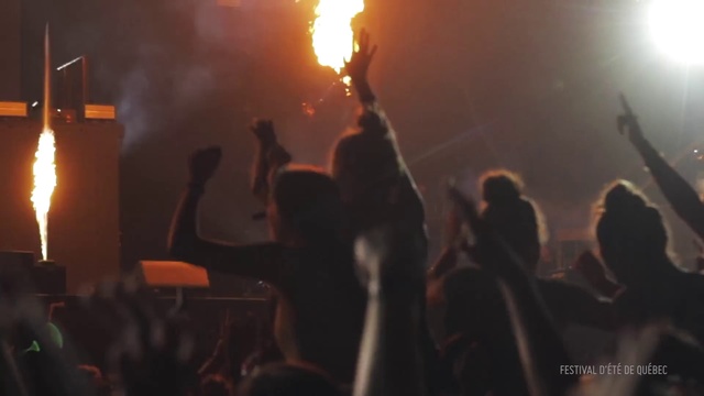 Video Reference: Performance, Entertainment, Crowd, Rock concert, Concert, Event, Public event, Performing arts, Stage, Music venue