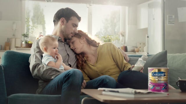 Video Reference: People, Child, Sitting, Interaction, Toddler, Room, Comfort, Baby, Facial hair, Furniture