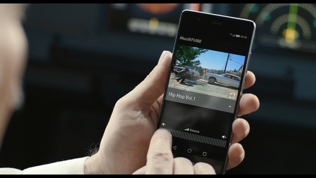 Video Reference: Gadget, Mobile phone, Communication Device, Portable communications device, Smartphone, Electronic device, Technology, Feature phone, Hand, Finger