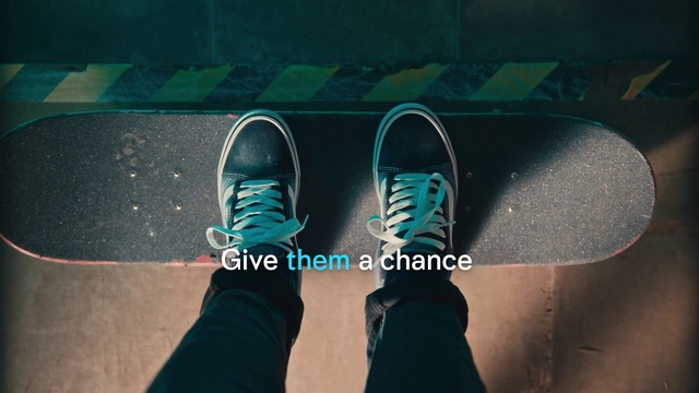 Video Reference: Footwear, Green, Shoe, Black, Blue, Turquoise, Aqua, Teal, Light, Skate shoe