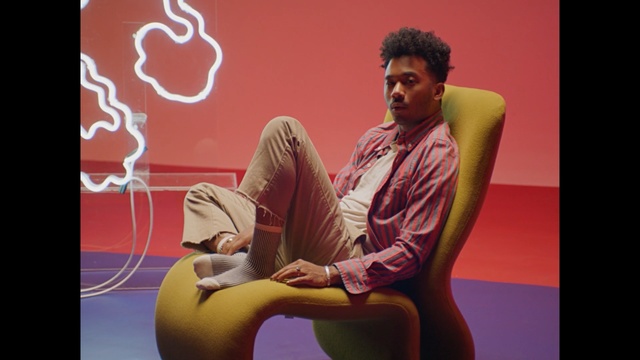 Video Reference: sitting, human body, leg, human, muscle, performance, fun, girl, art, Person