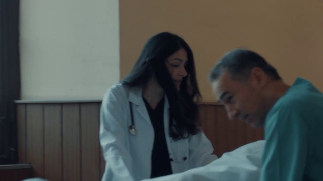 Video Reference: Adaptation, Event, Service, Hospital, Medical assistant, Health care, Physician, Uniform